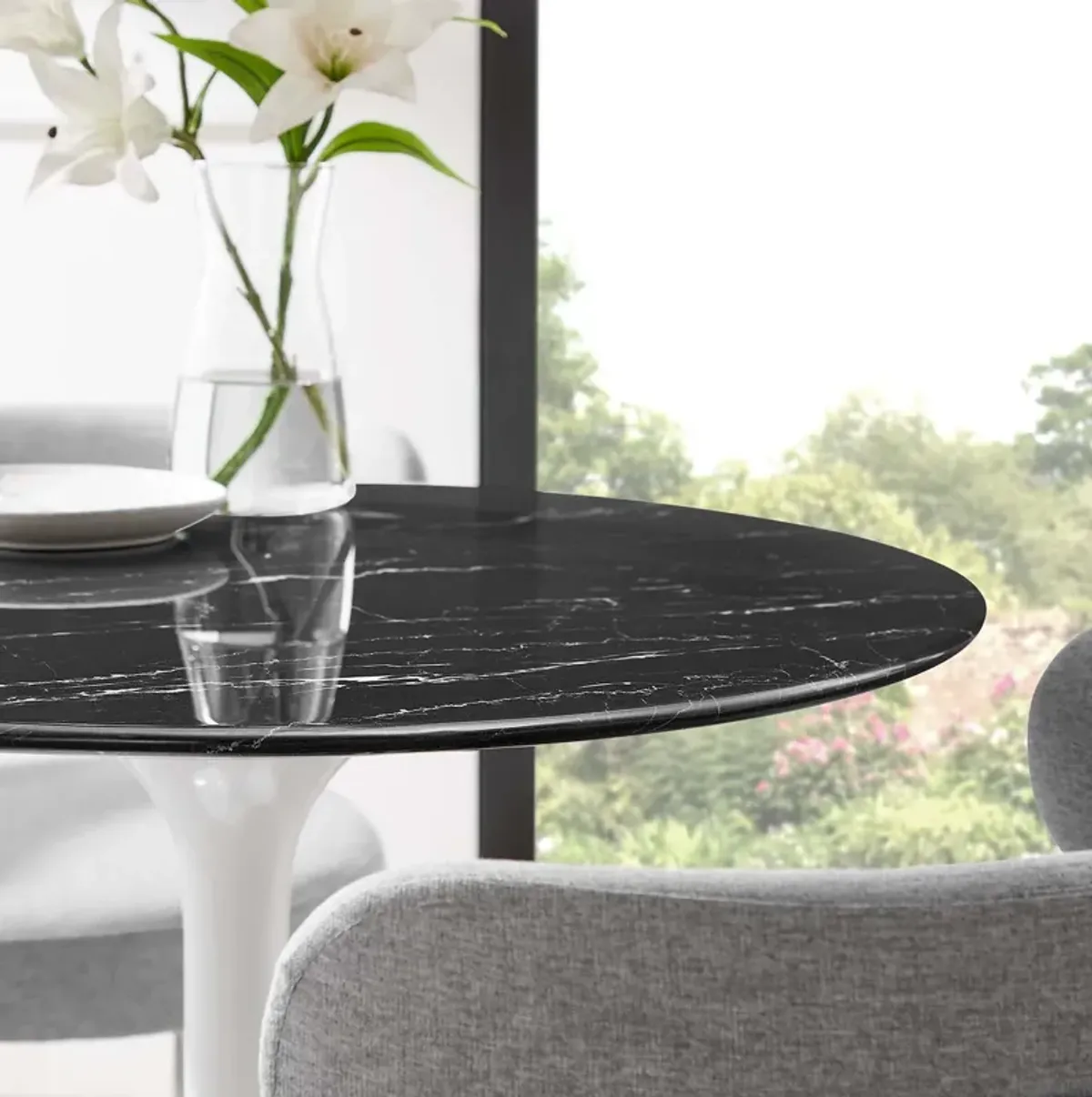 Modway - Lippa 28" Round Artificial Marble Dining Table White Black