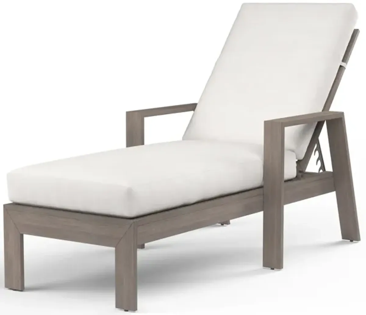 Laguna Chaise Lounge in Canvas Flax, No Welt