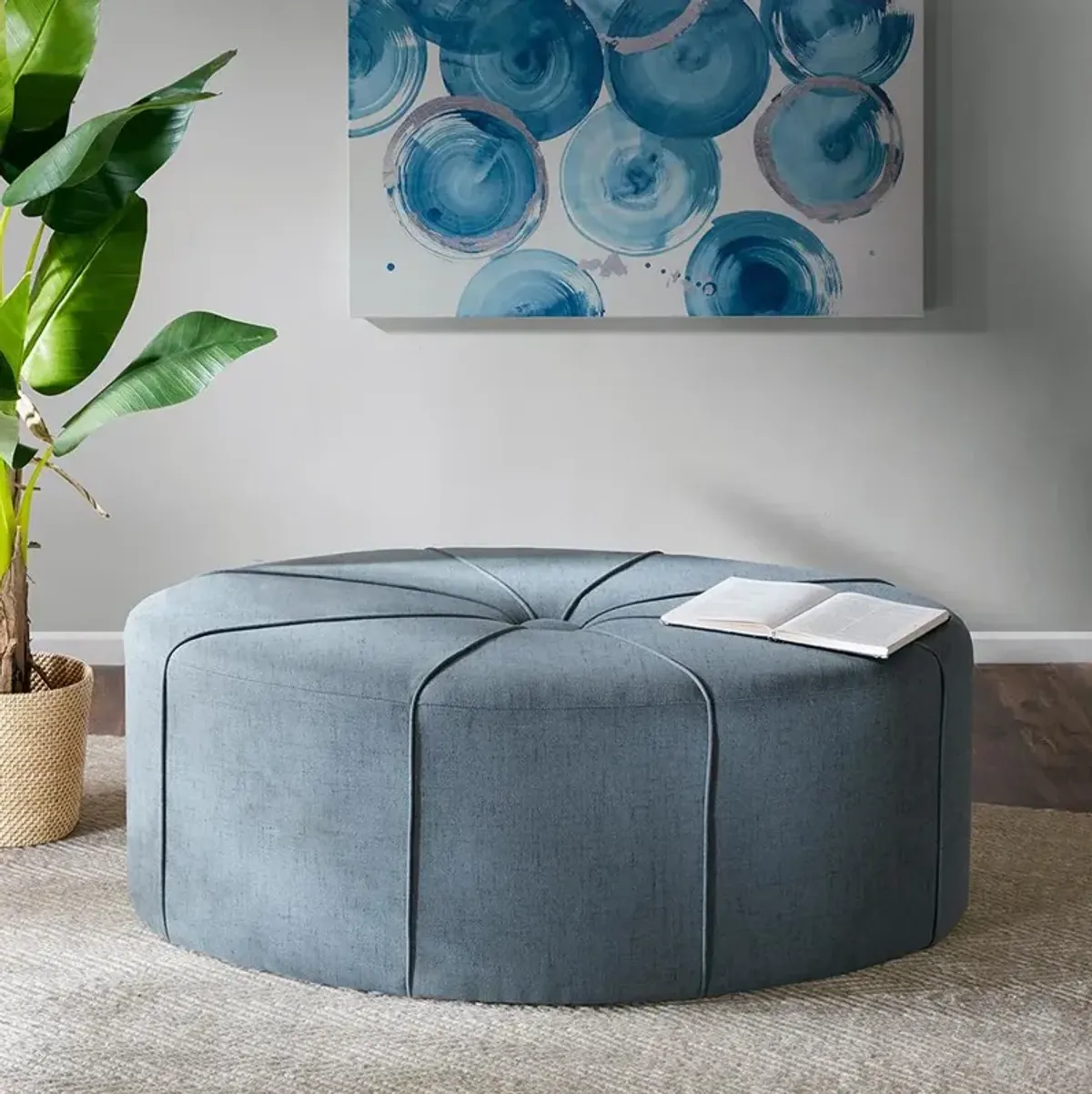 Oval Ottoman, Belen Kox