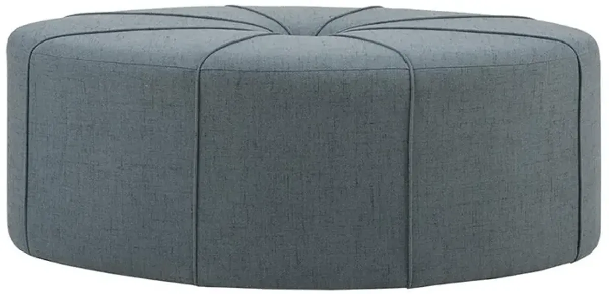 Oval Ottoman, Belen Kox