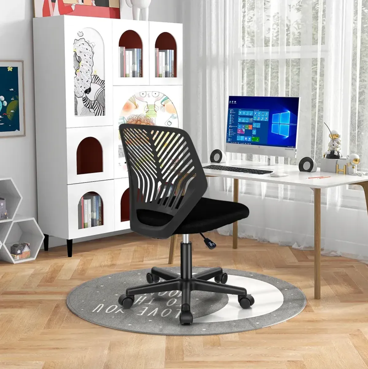 Height-adjustable Ergonomic Kids Desk Chair with Universal Casters