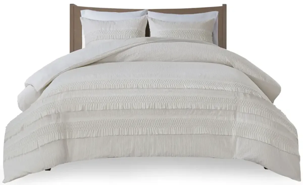 Gracie Mills Patrice Classic Comfort: 3-Piece Cotton Seersucker Comforter Ensemble