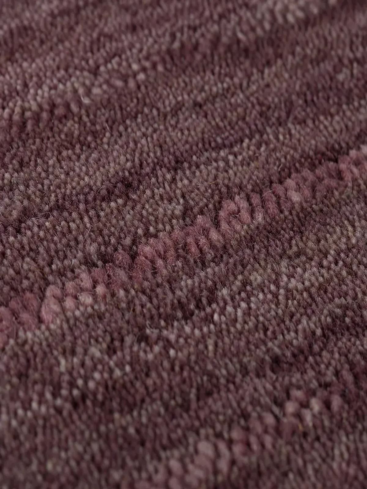 Rafia RF100 Plum 2'3" x 7'6" Rug