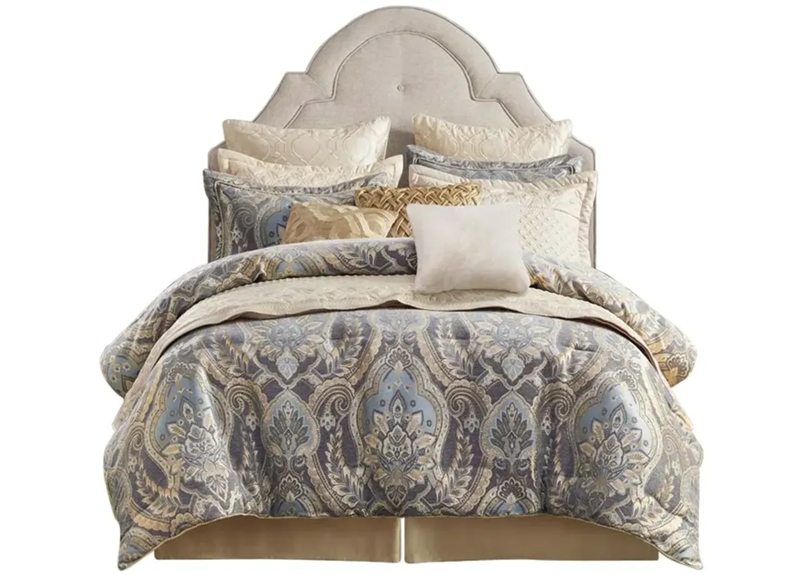 Gracie Mills Poole 4-Piece Vintage Chenille Jaquard Comforter Set