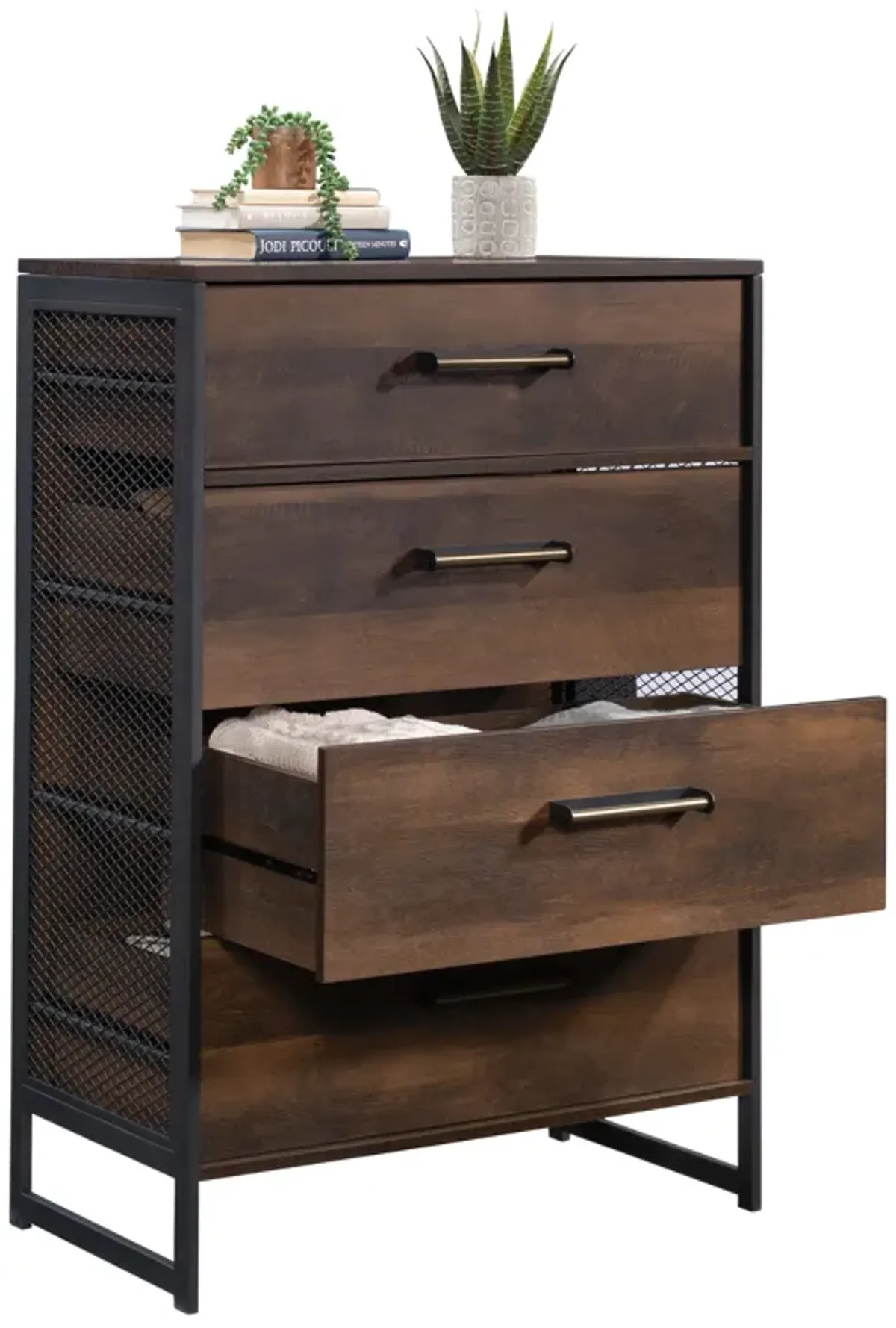 Briarbrook 4-Drawer Chest