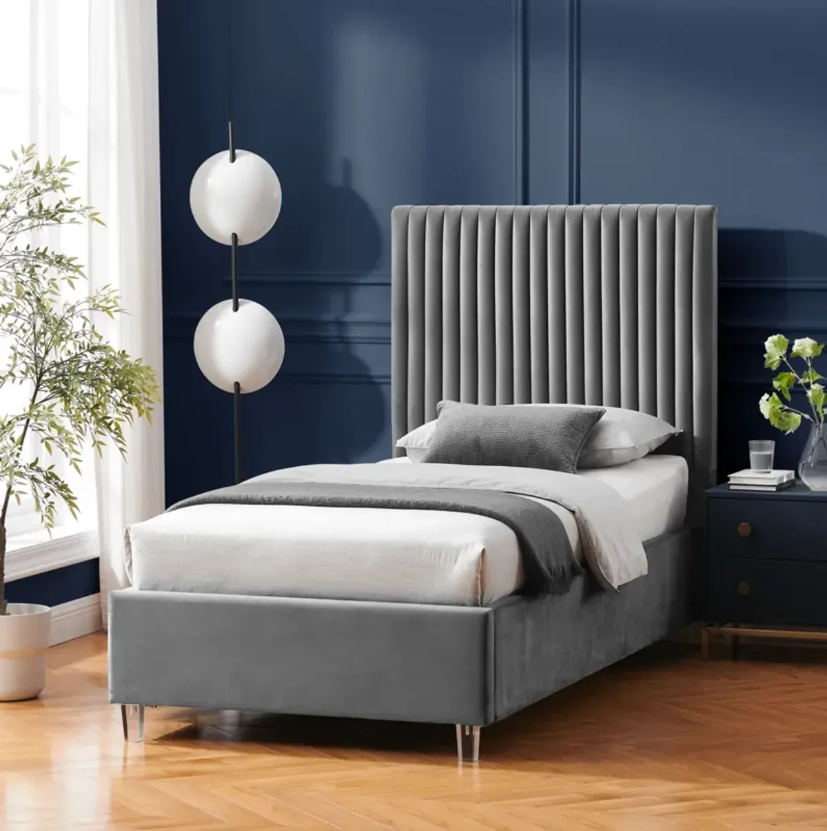 Inspired Home Jaylanie Velvet Platform Bed