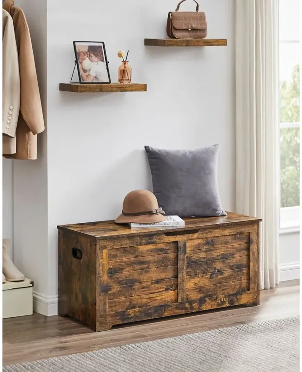 Storage Chest with 2 Safety Hinges