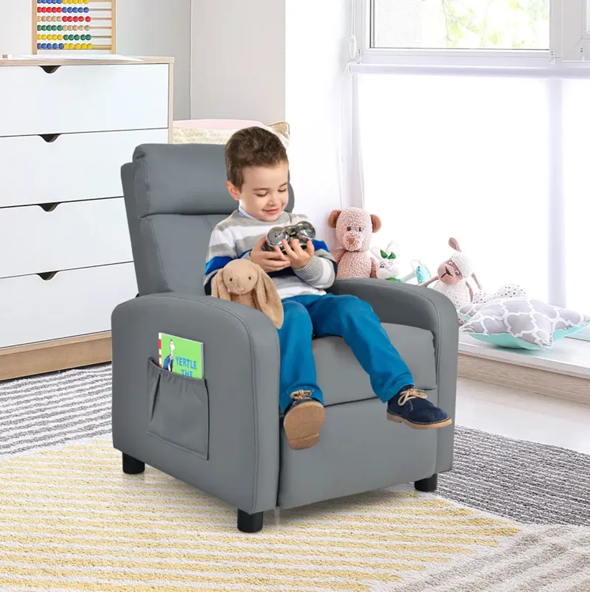 Ergonomic PU Leather Kids Recliner Chair for Comfortable Lounge and Relaxation