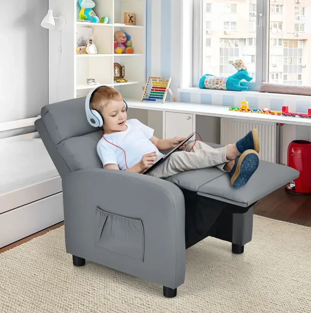 Ergonomic PU Leather Kids Recliner Chair for Comfortable Lounge and Relaxation