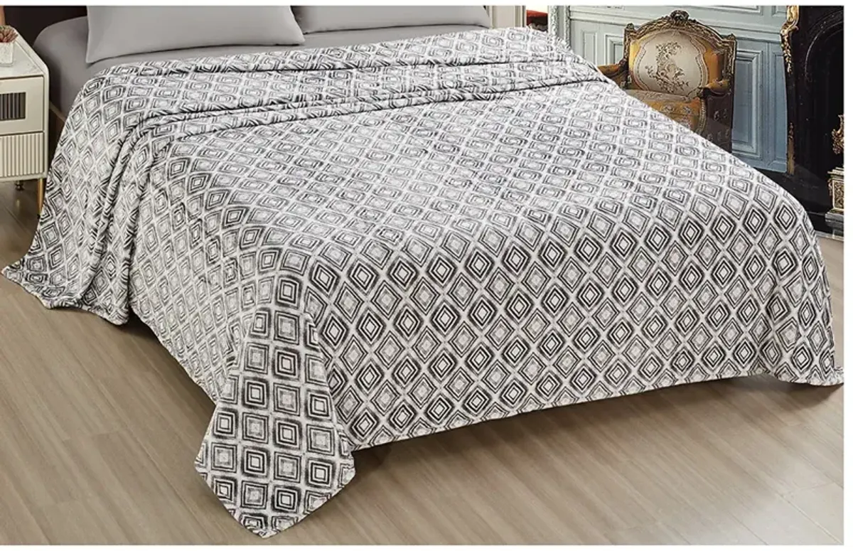 Plazatex Luxurious Ultra Soft Lightweight Peralto Printed Bed Blanket White/Grey 90" x 90"