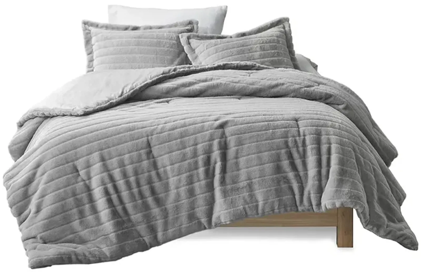 Gracie Mills Cedrick Faux Fur Comforter Set