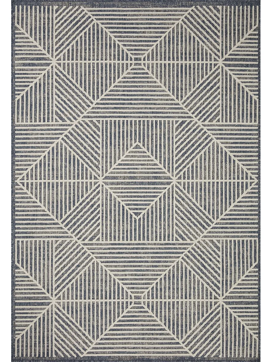 Rainier RAI03 2'2" x 3'9" Rug