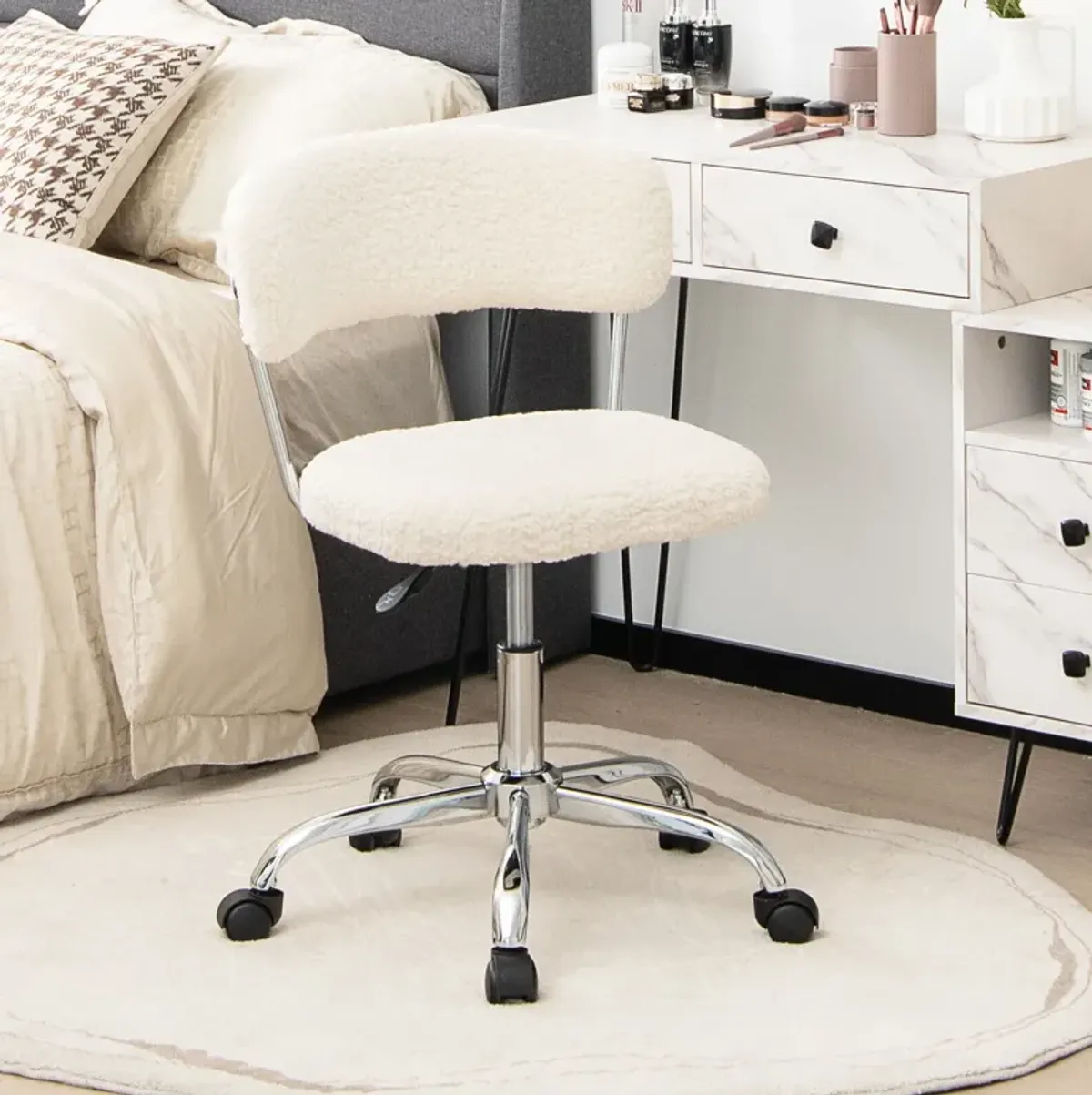 Computer Desk Chair Adjustable Sherpa Office Chair Swivel Vanity Chair-White