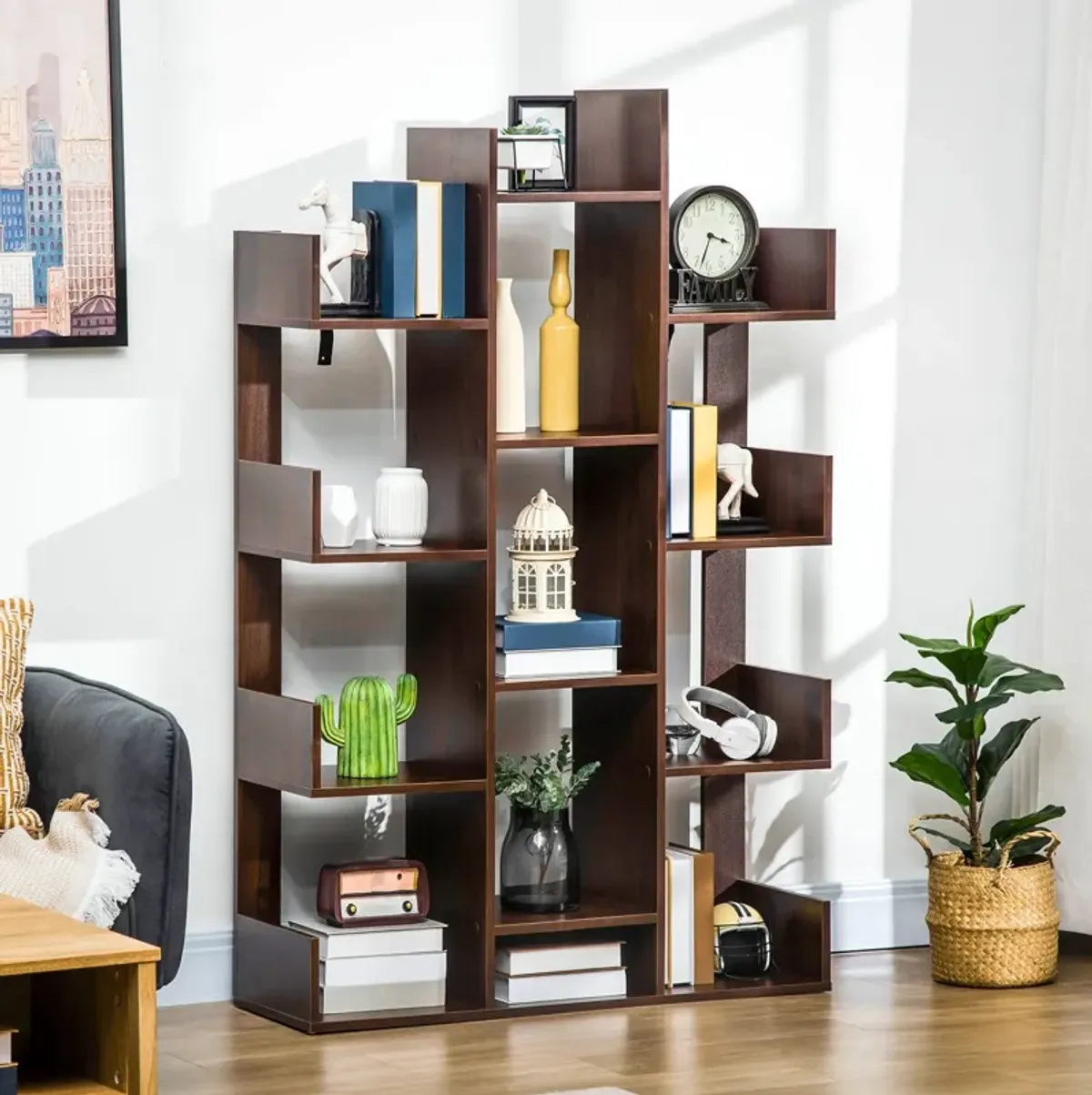 Brown Book Display: Modern 13-Shelf Tree Bookshelf for Living Room