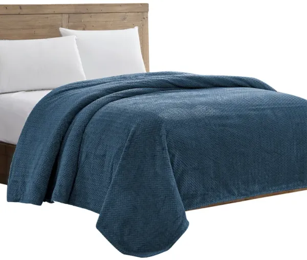 Plazatex Chevron Braided Stylish Soft Comfortable and Lightweight All Seasons Blanket King Navy