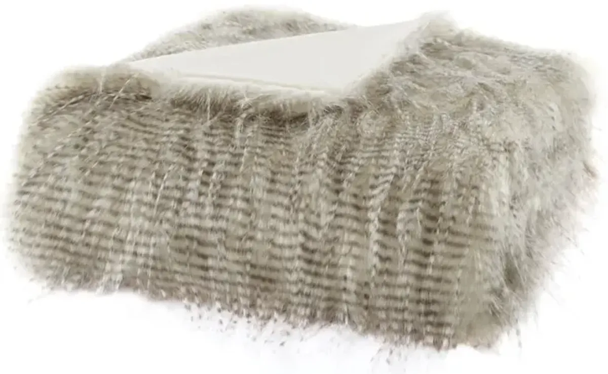 Gracie Mills Acevedo Long Faux Fur Throw Blanket