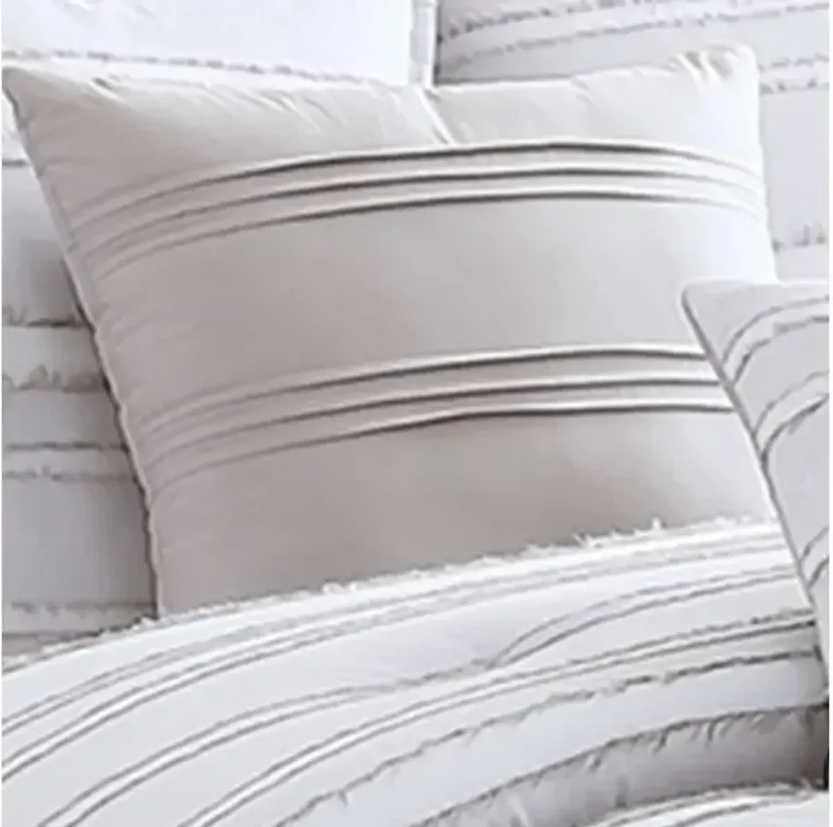 6 Piece Queen Cotton Comforter Set with Frayed Edges, White and Gray - Benzara