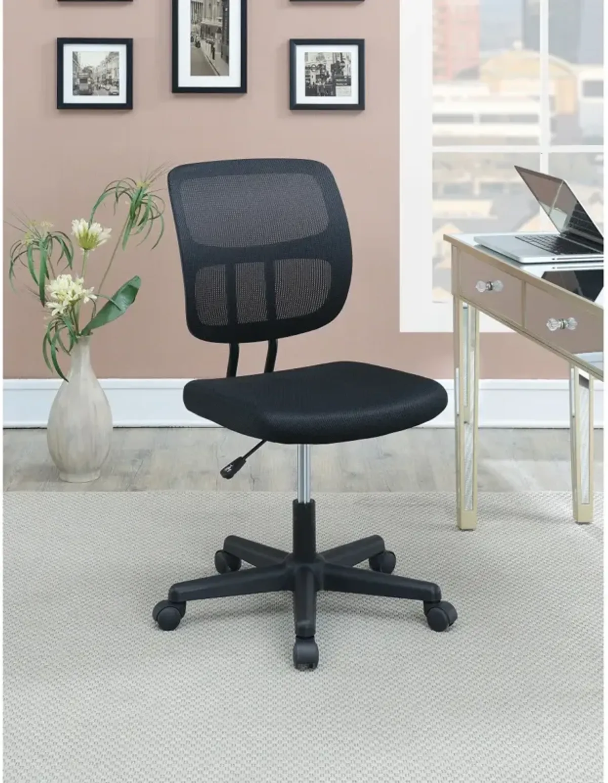 Mesh Back Adjustable Office Chair In Black