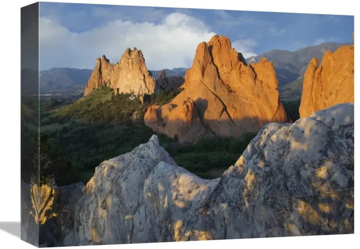 Gray Rock and South Gateway Rock, conglomerate sandstone formations, Garden of the Gods, Colorado Springs, Colorado-Canvas Art-16x12