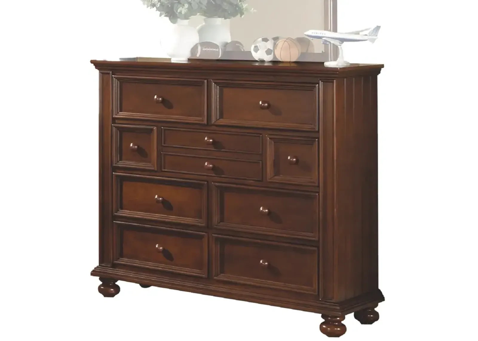 Cape Cod 9-Drawer Dresser in Brown