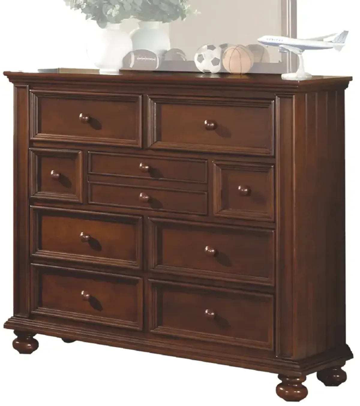 Cape Cod 9-Drawer Dresser in Brown