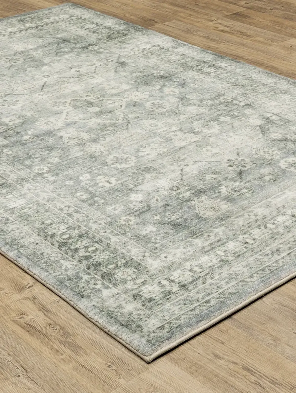 Savoy 5'3" x 7'3" Blue Rug