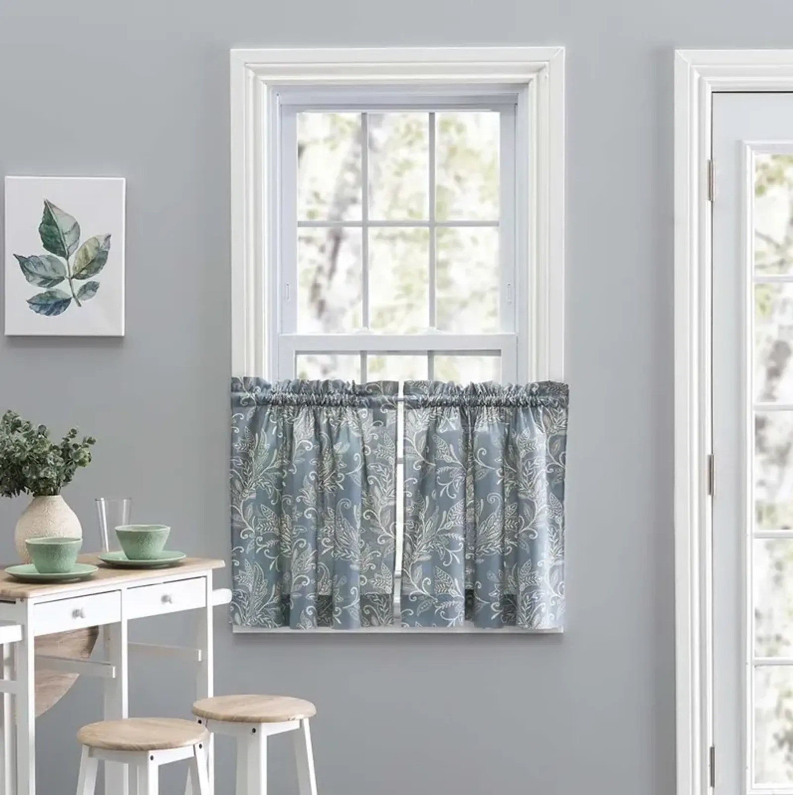 Ellis Curtain Lexington Leaf Pattern on Colored Ground Curtain Tiers