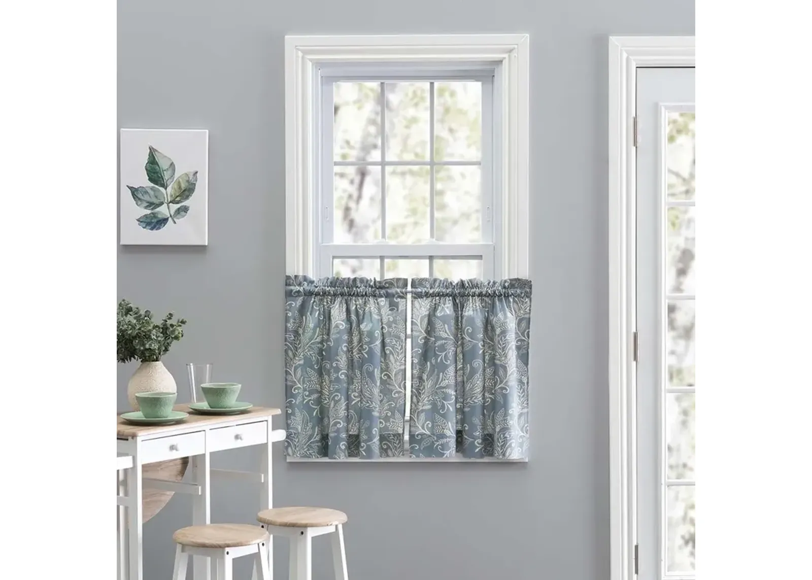 Ellis Curtain Lexington Leaf Pattern on Colored Ground Curtain Tiers