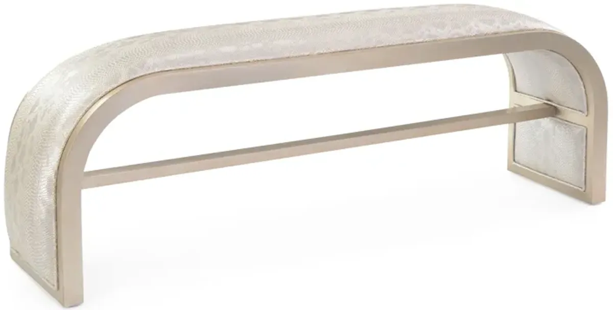 Aintree Curved Bench