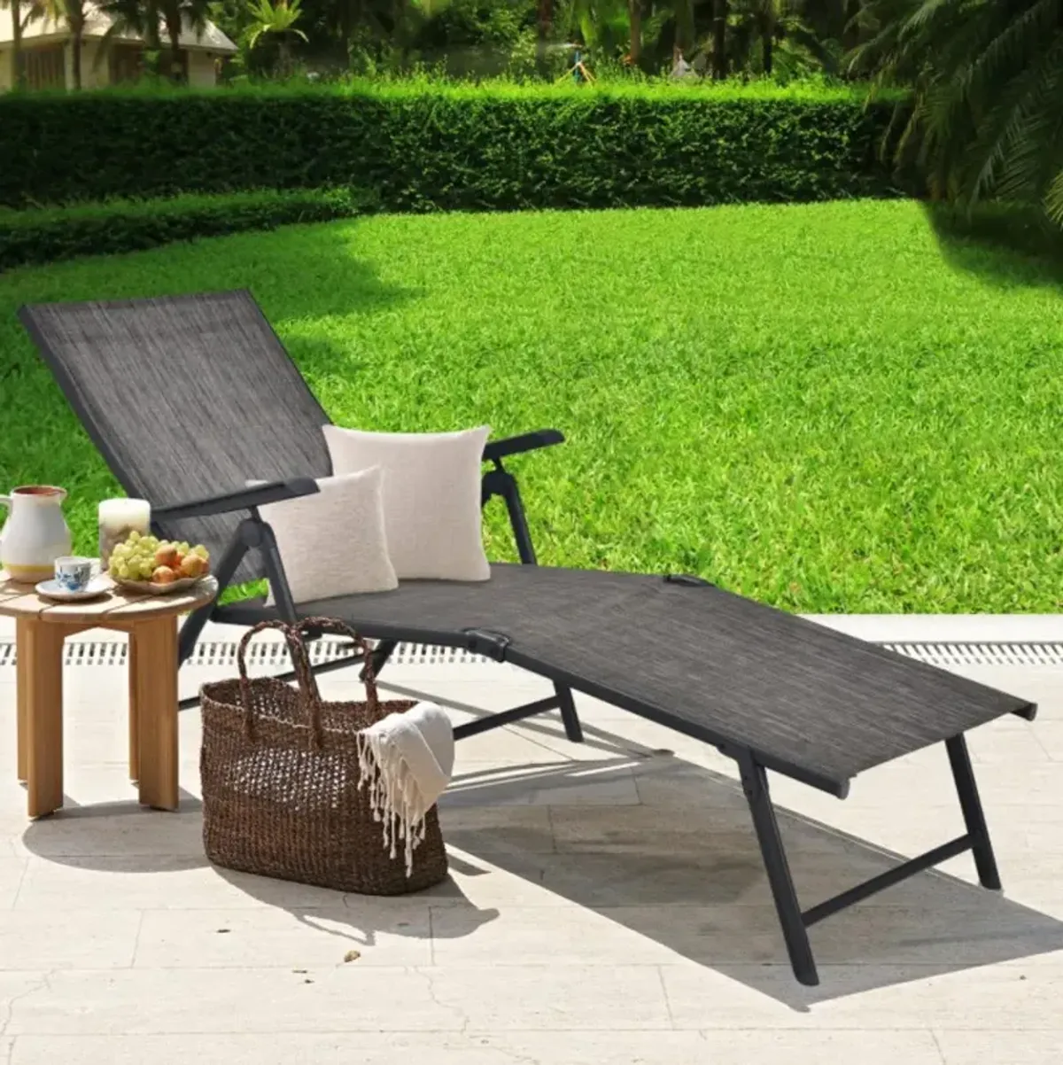 Hivvago Patio Foldable Chaise Lounge Chair with Backrest and Footrest