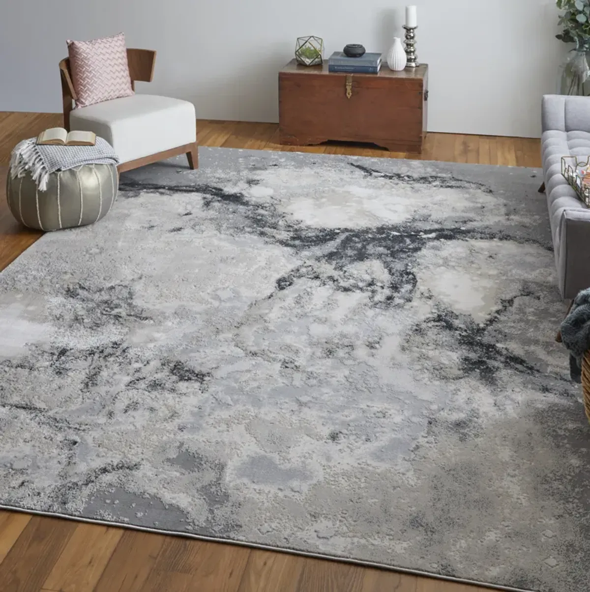 Astra 39L3F Gray/Ivory 8' x 10' Rug