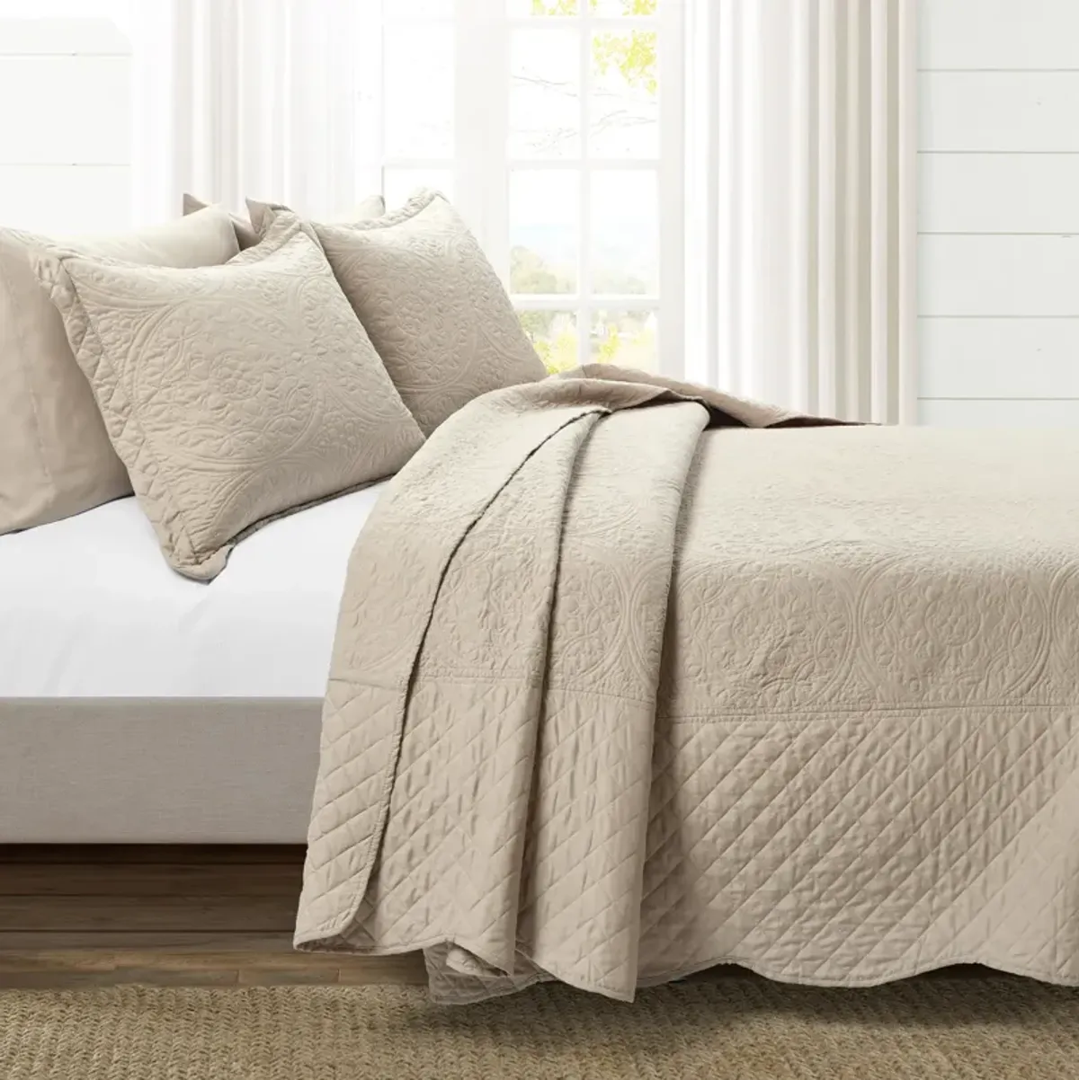 Medallion Scallop Bedspread 5Pc Set