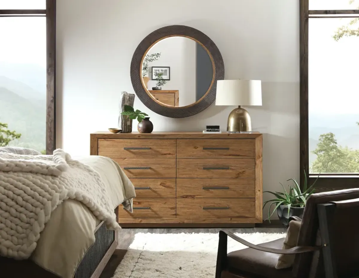 Big Sky Eight Drawer Dresser