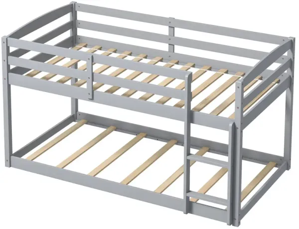 Secure Bunk Bed Frame with Integrated Ladder and Raised Guardrails – Ideal for Children’s Bedrooms