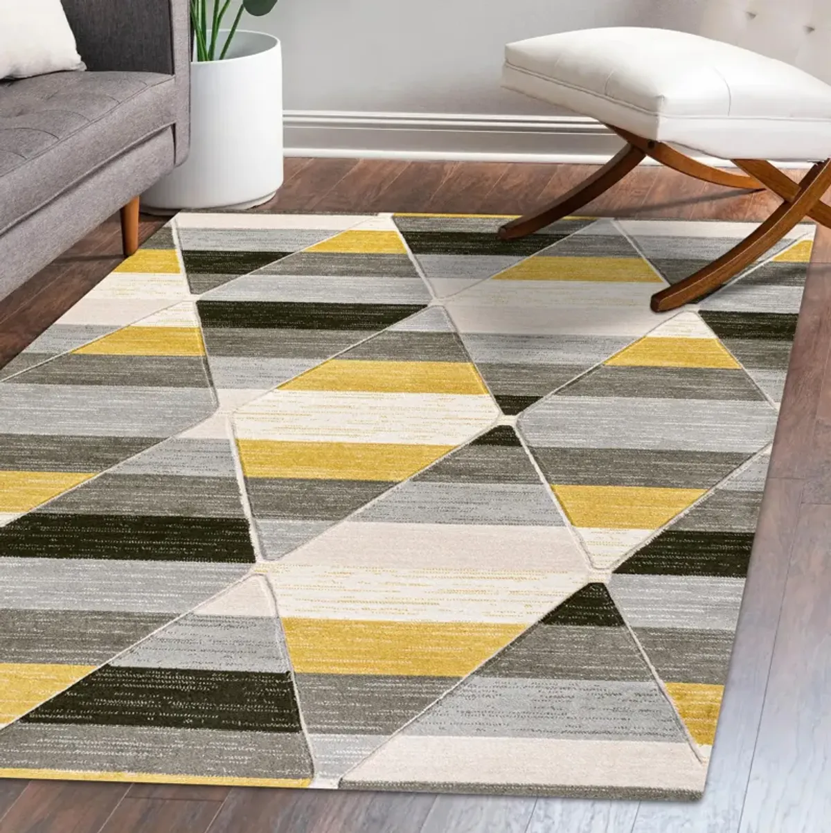 Kehoe Retro Diamonds Geometric Area Rug