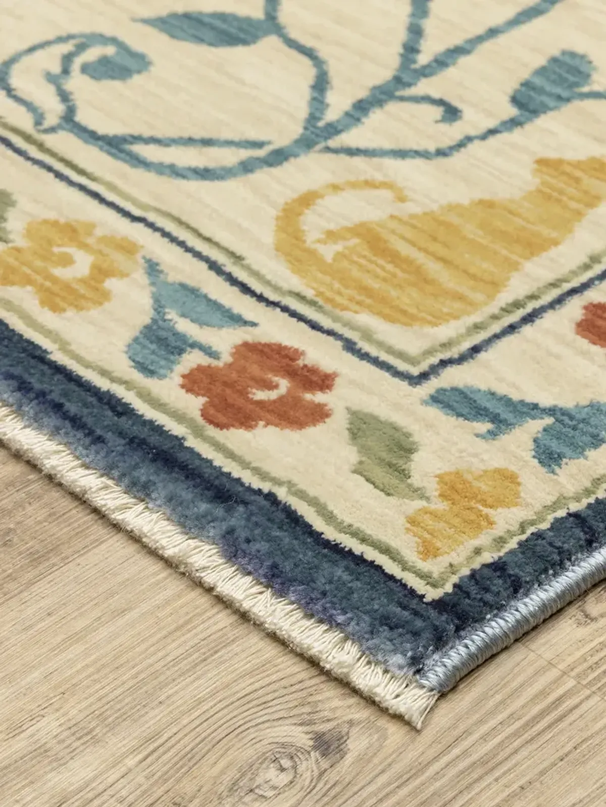 Francesca 3'3" x 5' Ivory Rug