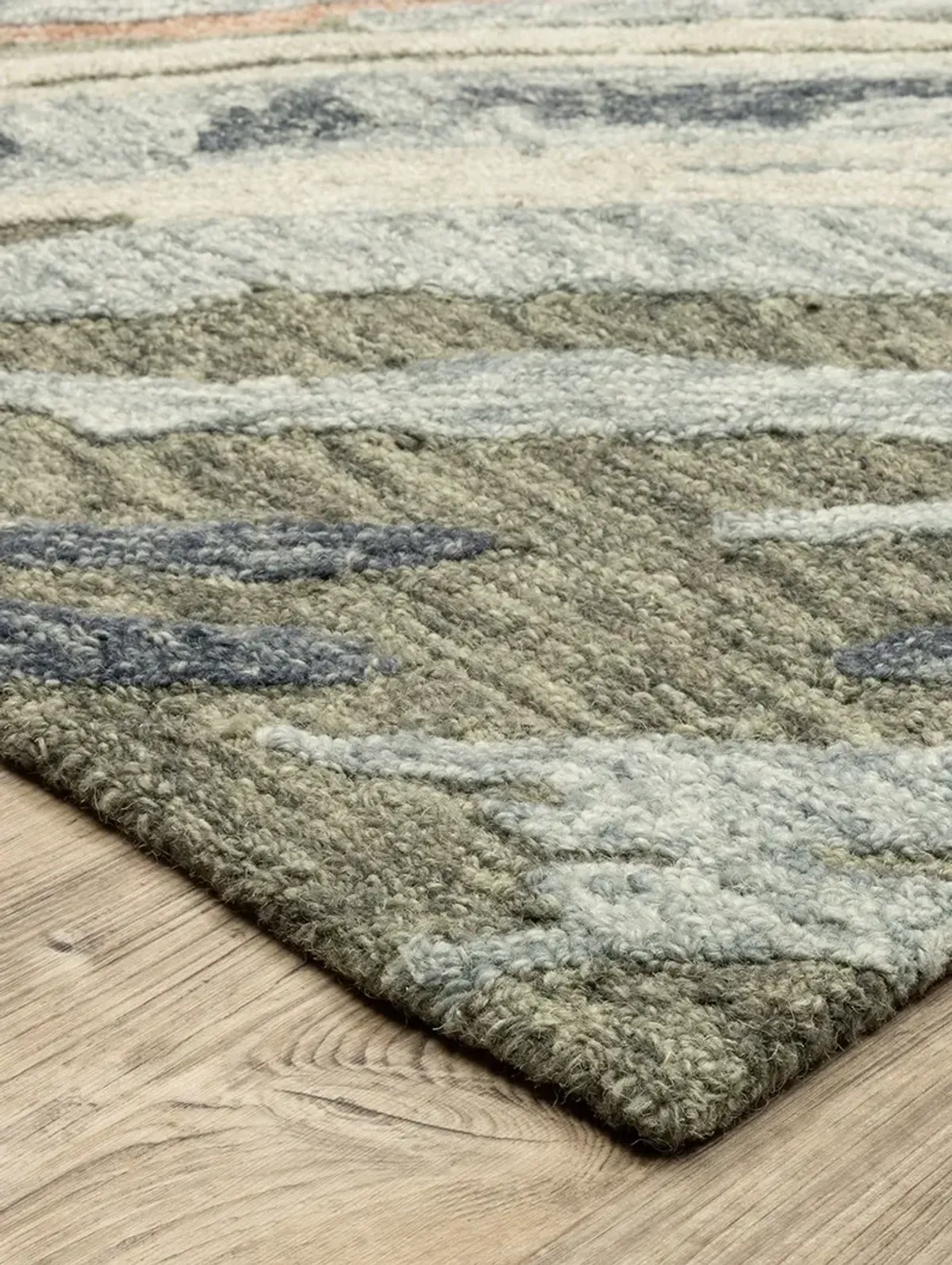 Kipton 2'6" x 8' Grey Rug