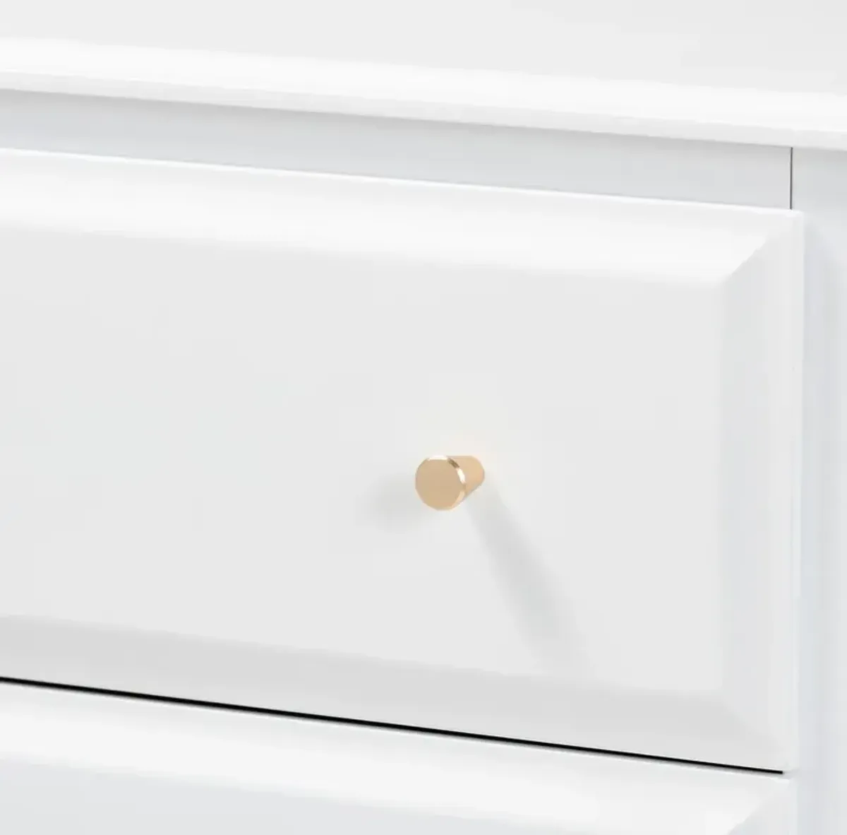 Baxton Studio Naomi Classic and Transitional White Finished Wood 3-Drawer Bedroom Chest