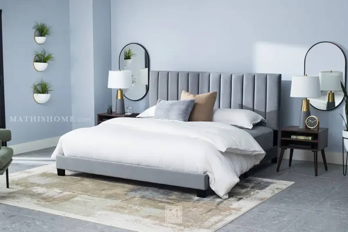 Coyote Gray Queen Bed w/2 Nightstands