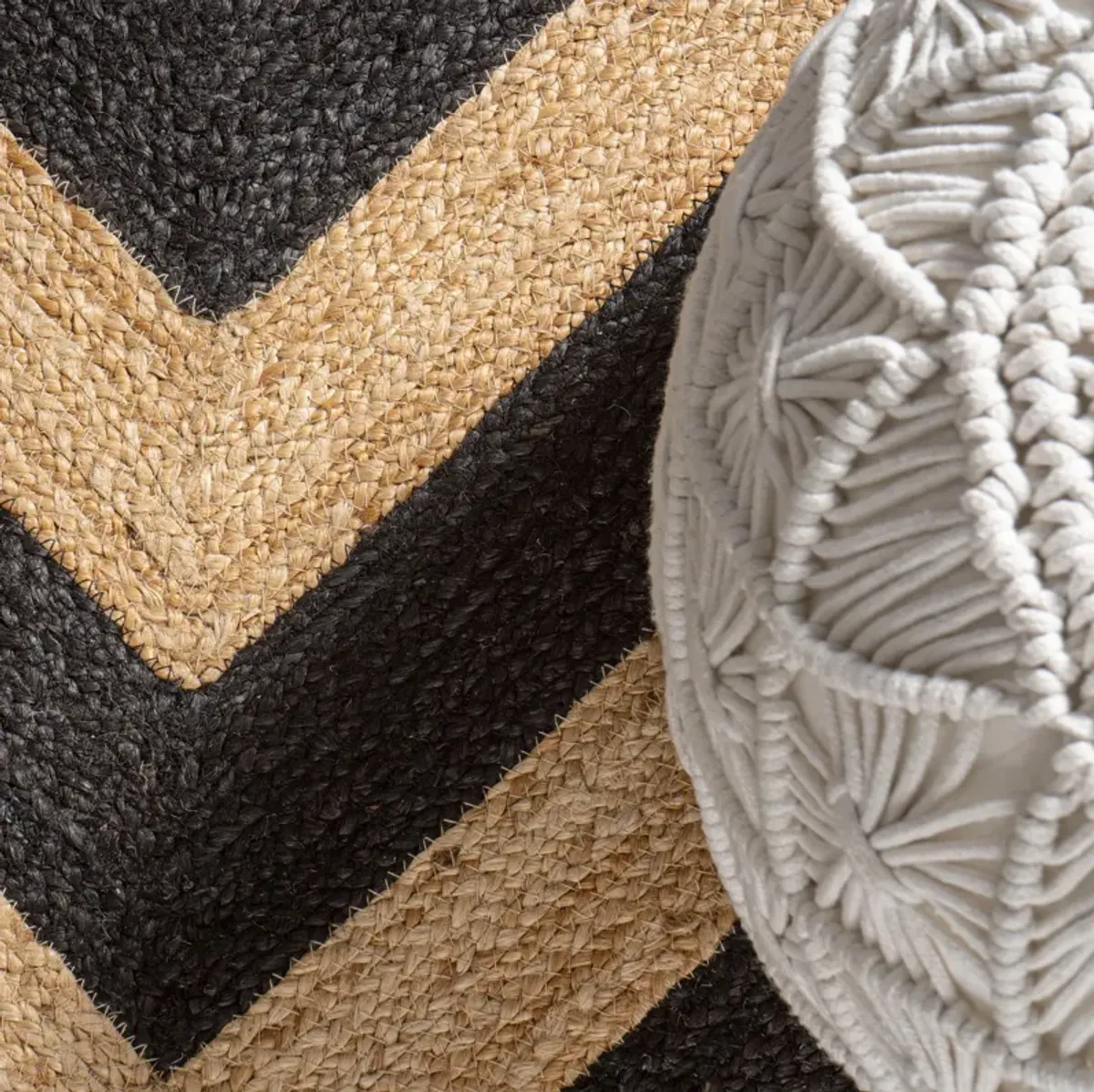 Piper Two Tone Chevron Round Jute Area Rug