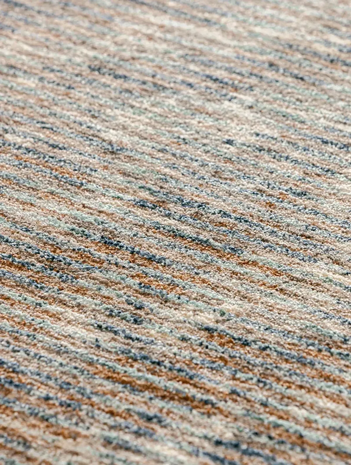 Neola NA10 Grey 2'3" x 7'10" Rug