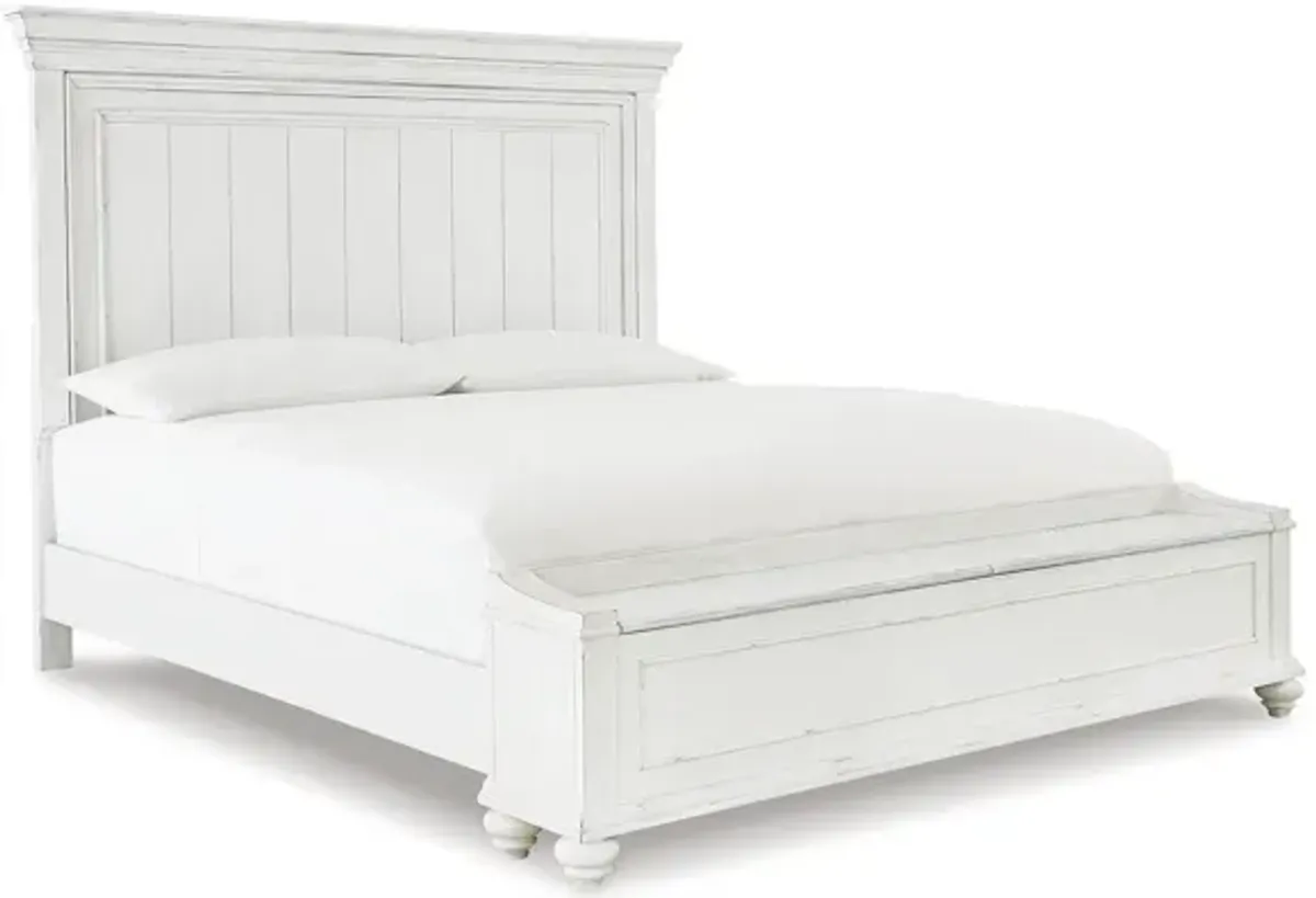 Kanwyn Queen Panel Bed W/Storage Bench