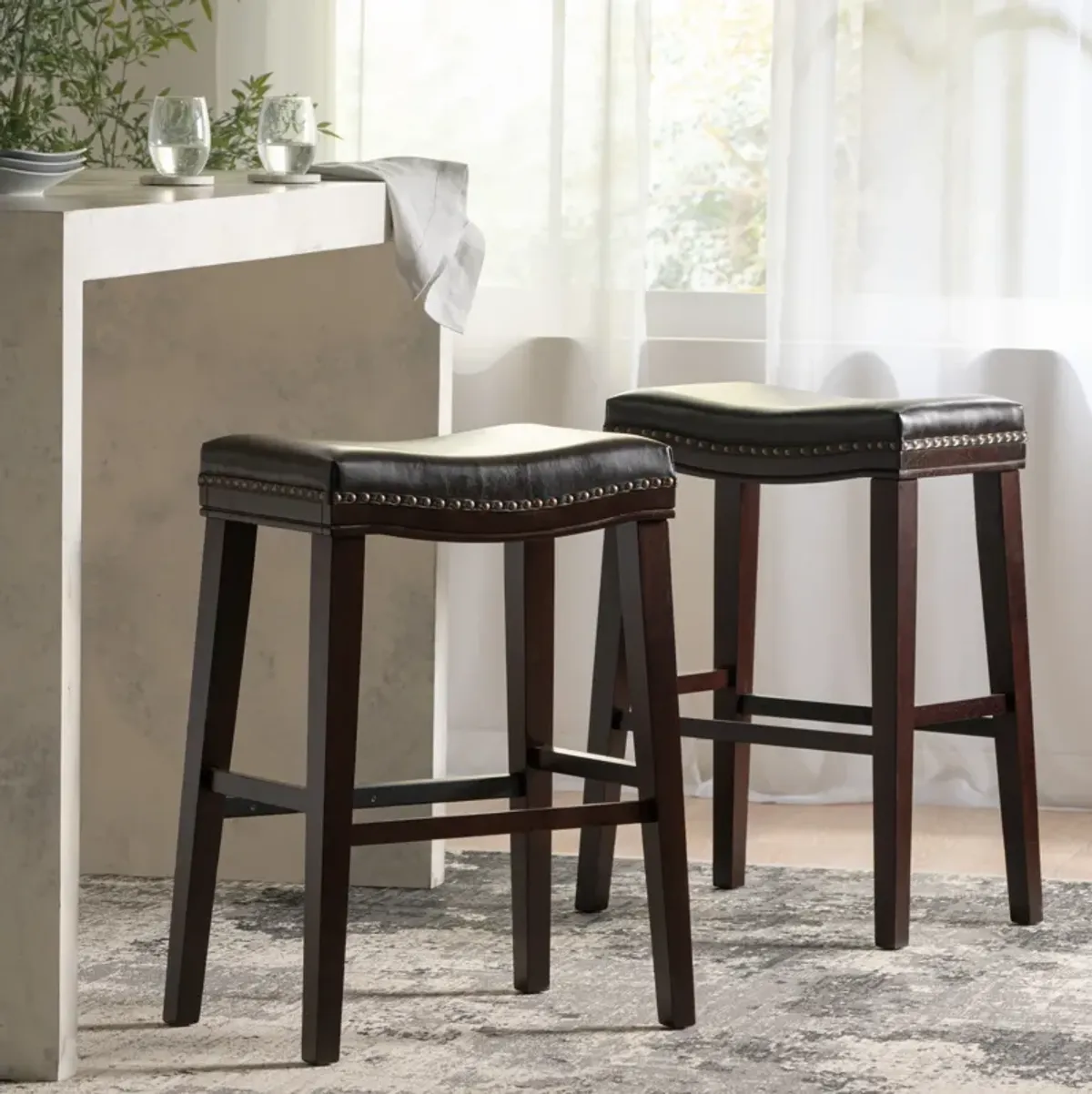 Premium Leather and Rubberwood Bar Stool for Stylish and Durable Dining