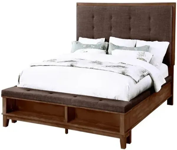 New Classic Furniture Furniture Cagney Contemporary Solid Wood 5/0 Queen Bed in Brown
