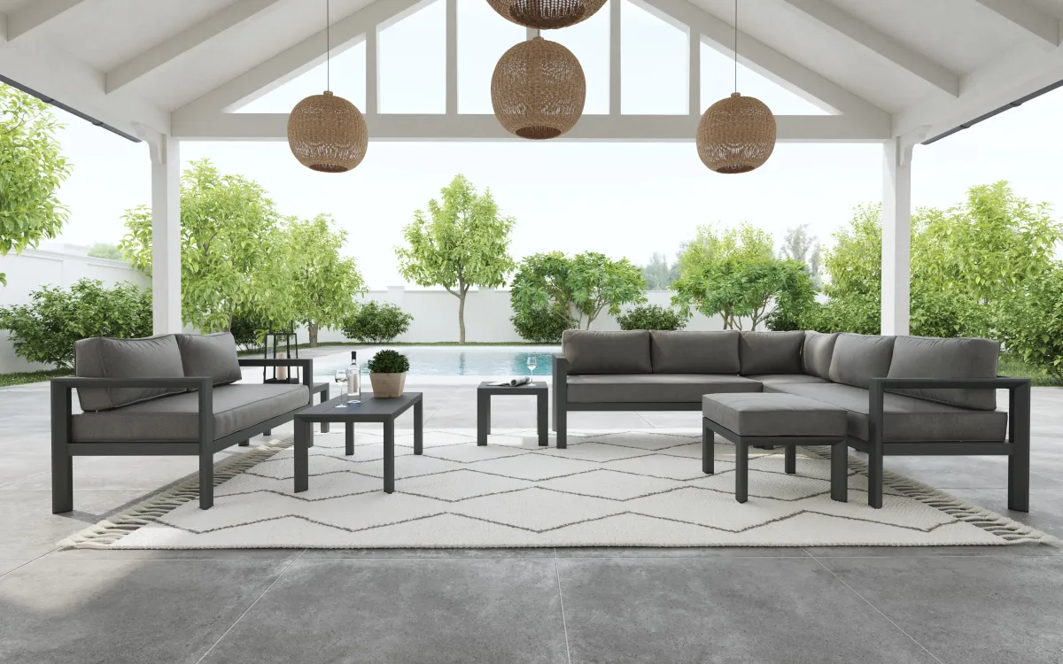 Grayton 5-Seat Sectional with Ottoman