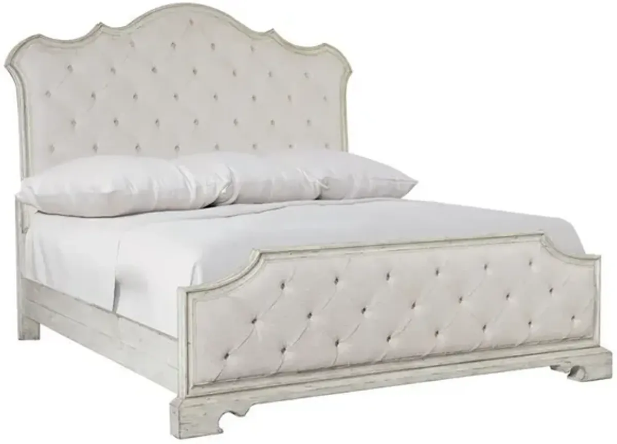 Mirabelle Queen Panel Bed