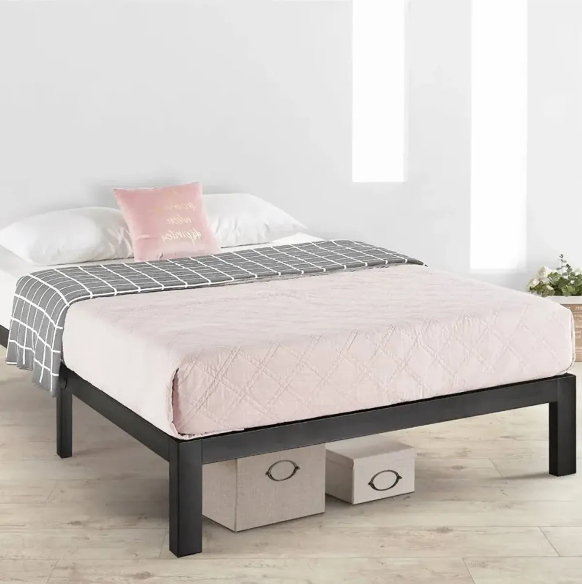 QuikFurn Queen size Metal Platform Bed Frame with 3.86 inch Wide Heavy Duty Steel Slats