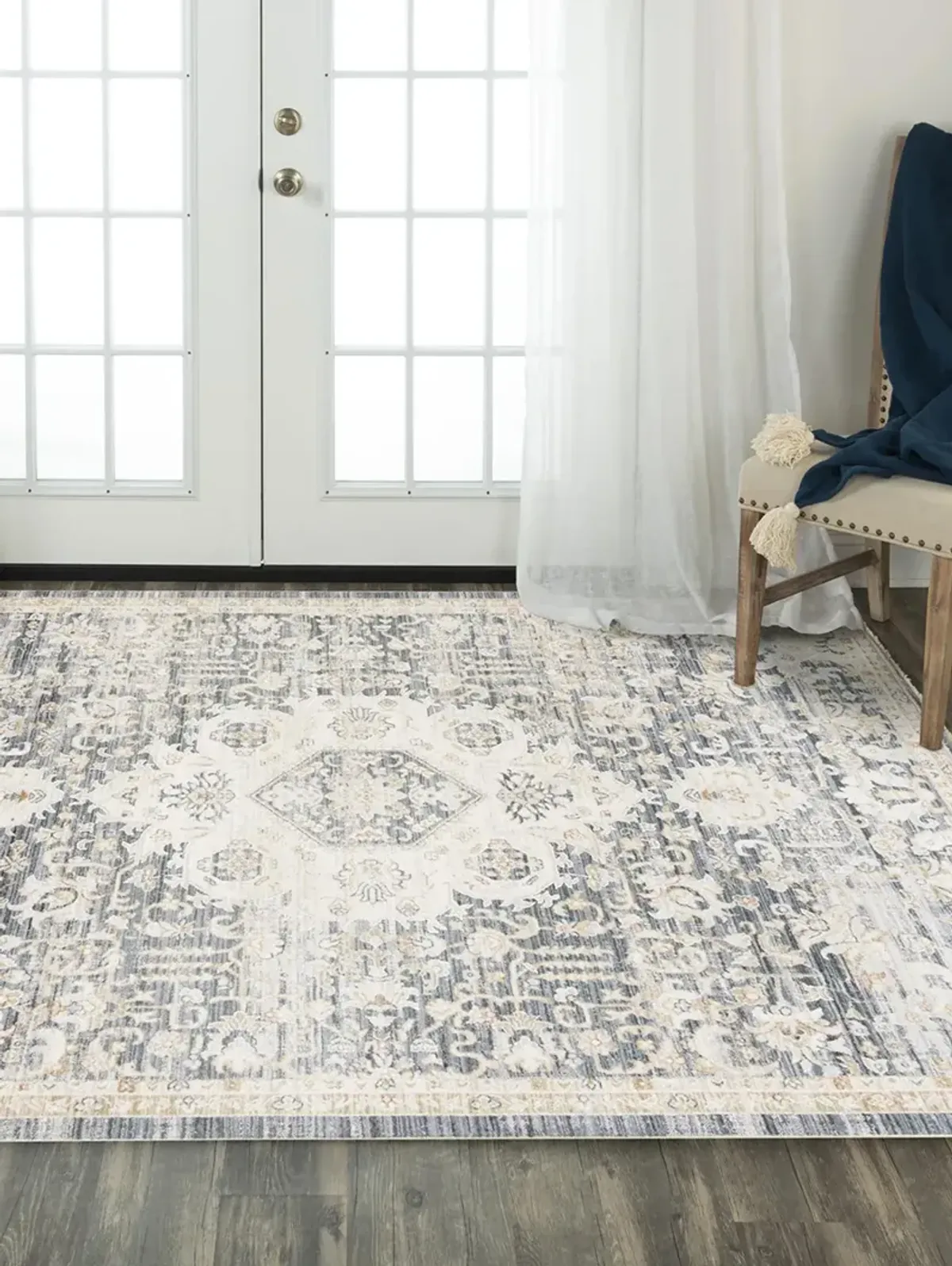 Iconic ICO757 7'10" x 9'10" Rug