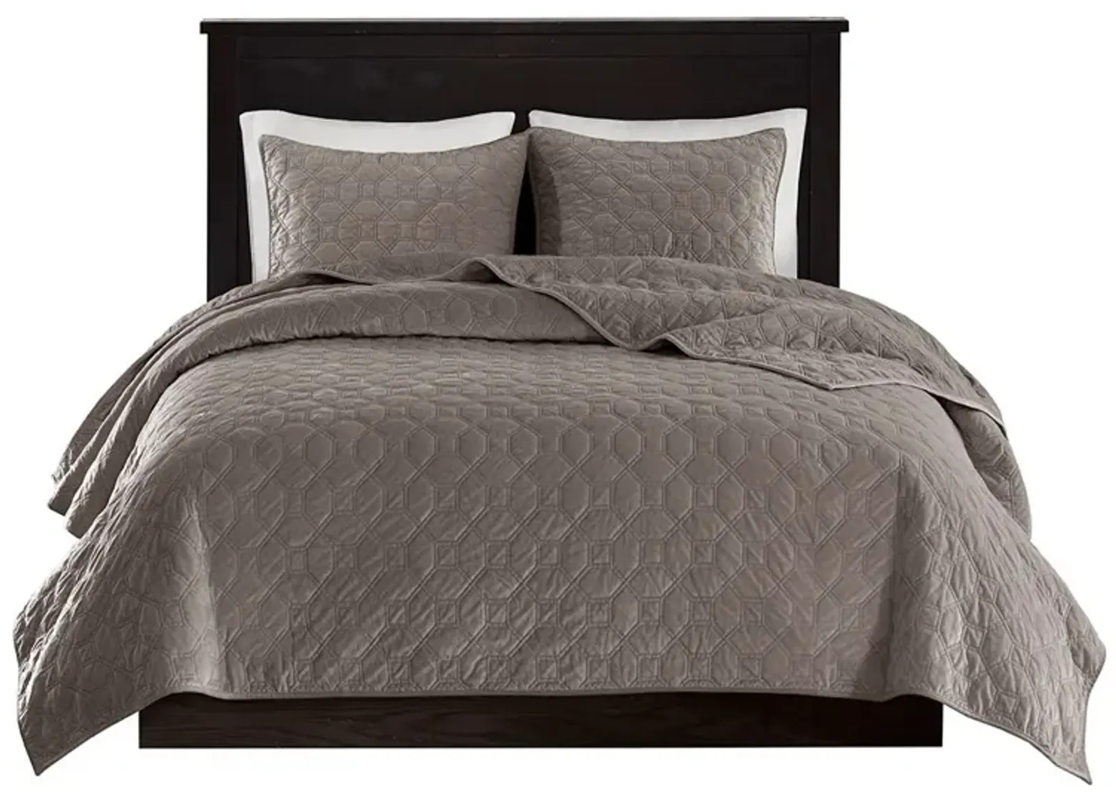 Gracie Mills Gayle 3-Piece Casual Geometric Velvet Quilt Set