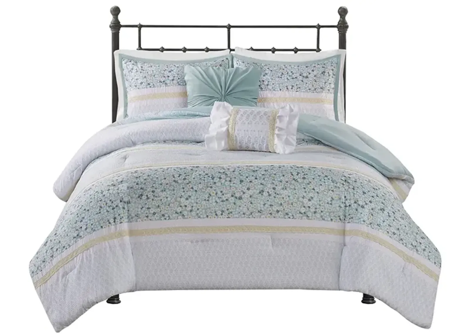 Gracie Mills Glenn Coastal Breeze 5-Piece Seersucker Comforter Ensemble with Coordinating Throw Pillows